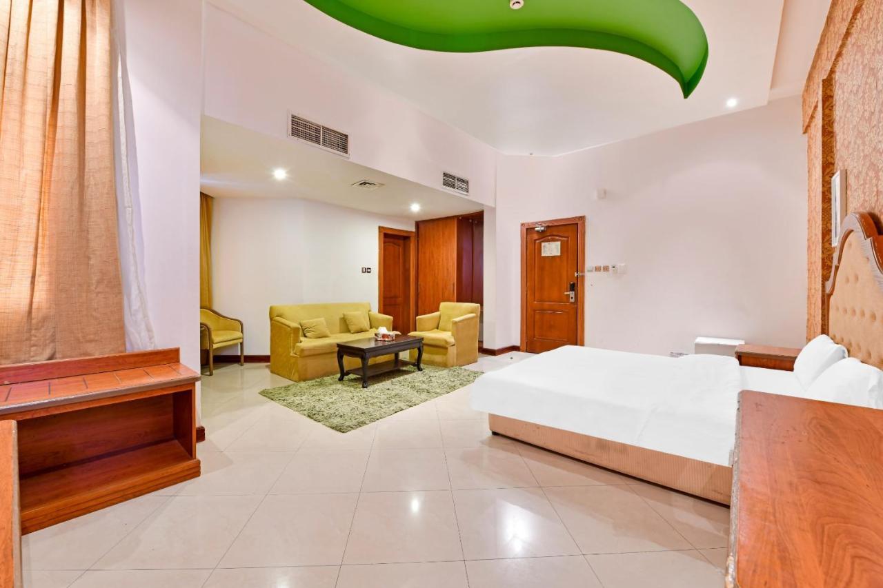 Oyo 118 Revira Hotel Manama Exterior photo