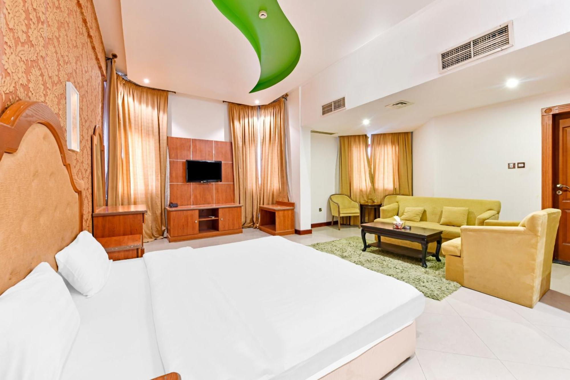 Oyo 118 Revira Hotel Manama Exterior photo